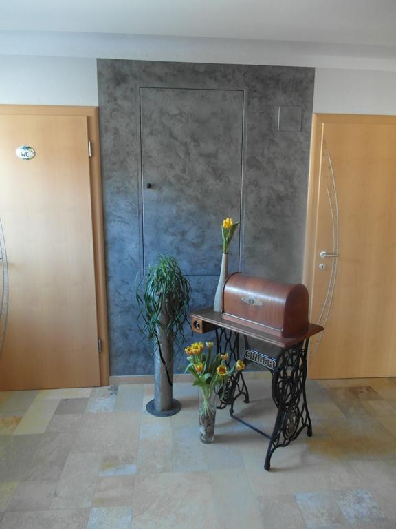 Lugerfarm Hotel Melk Eksteriør billede