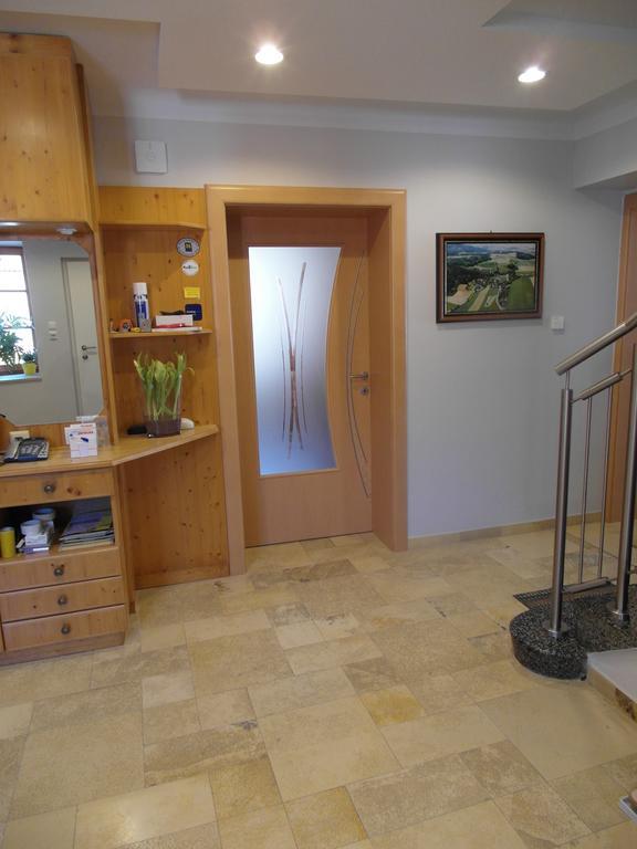 Lugerfarm Hotel Melk Eksteriør billede